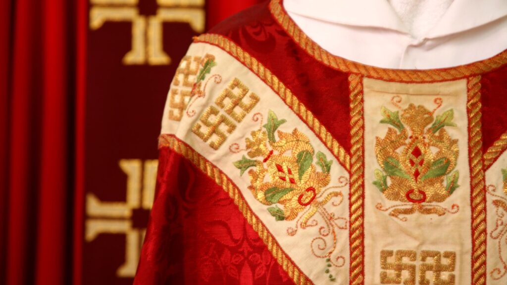 The Timeless Elegance of White Vestments: A Guide from HaftinaUSA