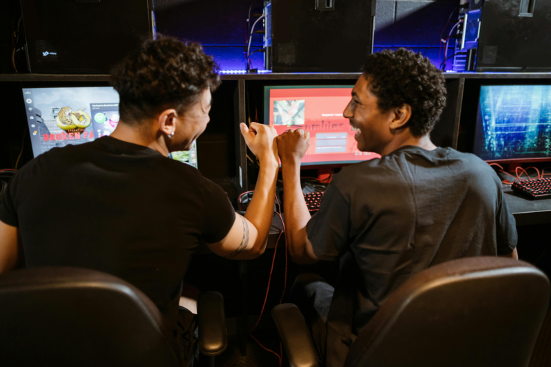 The Evolution of Mobile iGaming Technology: Software Innovations & UX